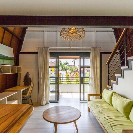 Batu Bolong Studio Canggu  Bilik gambar